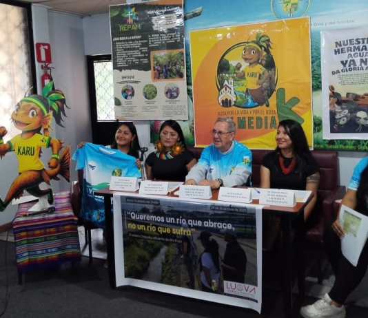 Ante el grave estado de contaminación del río Puyo, principal afluente que atraviesa la ciudad, el Vicariato Apostólico de Puyo presentó oficialmente la campaña “Por los derechos del río Puyo”, bajo el eslogan “Con KARU en la movida el río Puyo cobra vida”. La iniciativa busca generar conciencia ciudadana y exhortar a las autoridades locales y nacionales a ejecutar acciones urgentes para la descontaminación de este importante recurso natural.
