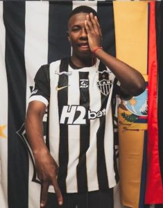 La presentación oficial de Alan Minda como el nuevo refuerzo del conjunto de Minas Gerais es el movimiento de un futbolista que entiende que para ser protagonista en el camino al Mundial 2026, no basta con estar en Europa.