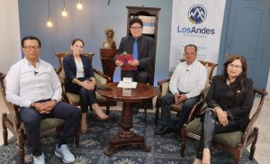 El 14 de enero del 2026 a partir de las 19H30, los candidatos a las principales autoridades de la ESPOCH, que forman parte del Frente Amplio Politécnico Lista A, participaron del programa “Diálogo Abierto”, iniciativa informativa de Diario Regional Los Andes, con el propósito de dar a conocer a la ciudadanía su Plan de Trabajo que beneficiará a la comunidad politécnica de Chimborazo.