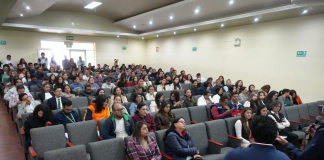 Como parte de las acciones previas al próximo proceso eleccionario, el Consejo Nacional Electoral - Delegación Provincial Electoral de Chimborazo desarrolló una jornada de capacitación dirigida a docentes y estudiantes de la Escuela Superior Politécnica de Chimborazo (ESPOCH), quienes asumirán un rol clave en el desarrollo de la jornada democrática.