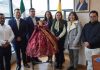Instituto Misael Acosta asume priostazgo del Niño Rey de Reyes de Chimborazo 2026-2027 La Diócesis de Riobamba designó oficialmente al Instituto Universitario Misael Acosta Solís como nuevo Prioste del Niño Rey de Reyes de Chimborazo para el período 2026-2027, en un acto que reafirma el compromiso de la Iglesia y la educación superior con el fortalecimiento de la fe y la devoción popular en la provincia.