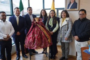 La Diócesis de Riobamba designó oficialmente al Instituto Universitario Misael Acosta Solís como nuevo Prioste del Niño Rey de Reyes de Chimborazo para el período 2026-2027, en un acto que reafirma el compromiso de la Iglesia y la educación superior con el fortalecimiento de la fe y la devoción popular en la provincia.