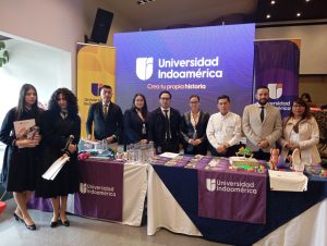 Con el propósito de brindar orientación académica y vocacional tanto a estudiantes de bachillerato como a profesionales con título de tercer nivel interesados en continuar su formación, los días 27, 28 y 29 de enero se llevará a cabo la Feria “Camino a la Universidad” en las instalaciones del Hotel Quinde Loma, en la ciudad de Riobamba, evento que reunirá a diversas instituciones de educación superior del país.