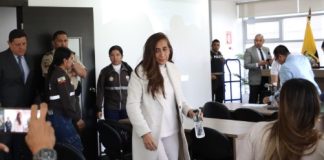 La excomandante general de la Policía Nacional, Tannya Varela Coronel, no registró su presentación periódica el lunes 5 de enero de 2026 en la ciudad de Guayaquil, como lo dispuso la autoridad judicial, situación que encendió las alertas en la Fiscalía Provincial del Guayas. No obstante, la exoficial aseguró posteriormente que cumplió con la medida cautelar en la ciudad de Quito.