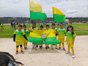 El fútbol vuelve a encender la pasión de la afición con la disputa de los cuartos de final del torneo de fútbol interclubs 2026 en el cantón Chambo. Esta importante jornada deportiva se desarrollará este domingo 25 de enero, en el estadio Municipal de Tambo.