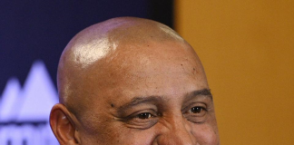 Roberto Carlos, fue sometido a una intervención médica en Brasil tras detectarse una afección cardíaca. El exlateral se encuentra internado en un centro de salud de São Paulo, ciudad en la que estaba de vacaciones.