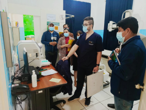 Con el objetivo de garantizar espacios seguros y adecuados para la atención médica, el Hospital Básico de Alausí dio inicio a un proceso de evaluación técnica de su infraestructura, como parte de un plan de mantenimiento integral que busca fortalecer la calidad del servicio de salud en el cantón.