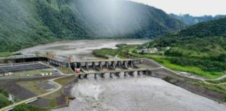 La hidroeléctrica Coca Codo Sinclair, en la Amazonía del Ecuador, se convirtió este viernes 23 de enero de 2026 en el principal soporte del sistema eléctrico ecuatoriano, en un contexto marcado por la suspensión de la venta de energía desde Colombia.