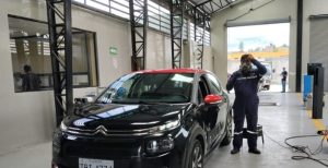 El cantón Guano marca un precedente a nivel nacional al convertirse en el primer municipio del Ecuador en obtener la acreditación de su Centro de Revisión Técnica Vehicular como Organismo de Inspección, reconocimiento otorgado por el Servicio de Acreditación Ecuatoriano (SAE). Este logro consolida al cantón como referente en seguridad vial y calidad de servicios públicos.