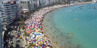 A pesar del clima de tensión generado por episodios de violencia registrados antes y durante el feriado, el sector turístico mostró señales claras de recuperación y dinamismo. Los operativos de control, el refuerzo de patrullajes policiales y militares y una agenda de eventos masivos alentaron a miles de viajeros a movilizarse y disfrutar del asueto, especialmente en la provincia de Manabí, que se convirtió en uno de los principales polos de atracción del país.