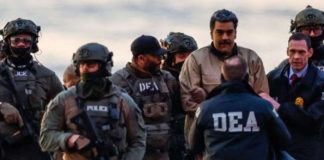 Nicolás Maduro se declaró no culpable en la audiencia que se desarrolla en Manhattan, Estados Unidos este 5 de enero. Él y su esposa Cilia Flores estuvieron frente a un tribunal de esa ciudad. Sus palabras fueron, según medios internacionales "Soy Nicolás Maduro, presidente de Venezuela. No soy culpable y soy un hombre íntegro". Además recalcó que fue detenido en su casa. Por su parte, Cilia Flores también se declaró inocente y precisó que es la Primera Dama de Venezuela.