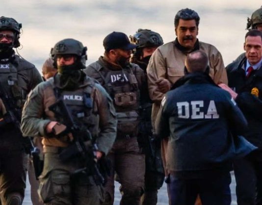 Nicolás Maduro se declaró no culpable en la audiencia que se desarrolla en Manhattan, Estados Unidos este 5 de enero. Él y su esposa Cilia Flores estuvieron frente a un tribunal de esa ciudad. Sus palabras fueron, según medios internacionales "Soy Nicolás Maduro, presidente de Venezuela. No soy culpable y soy un hombre íntegro". Además recalcó que fue detenido en su casa. Por su parte, Cilia Flores también se declaró inocente y precisó que es la Primera Dama de Venezuela.