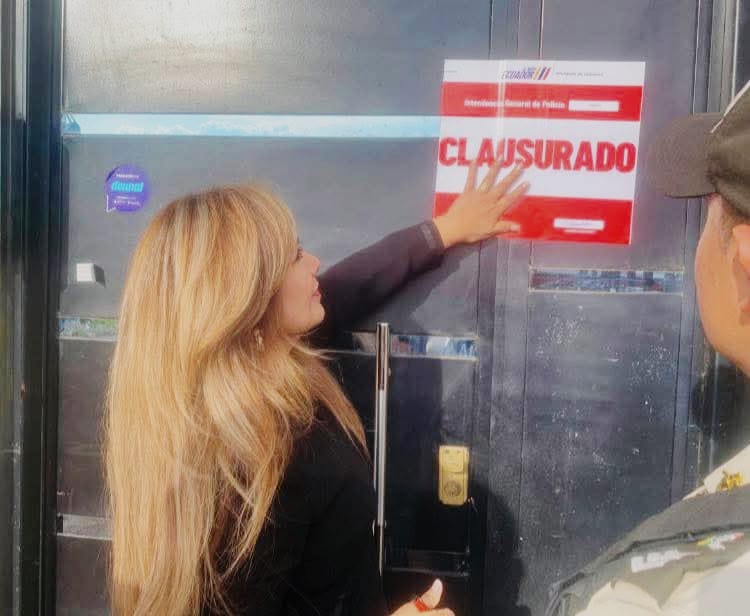 Clausuran licorera que operaba como cantina clandestina en el norte de Riobamba